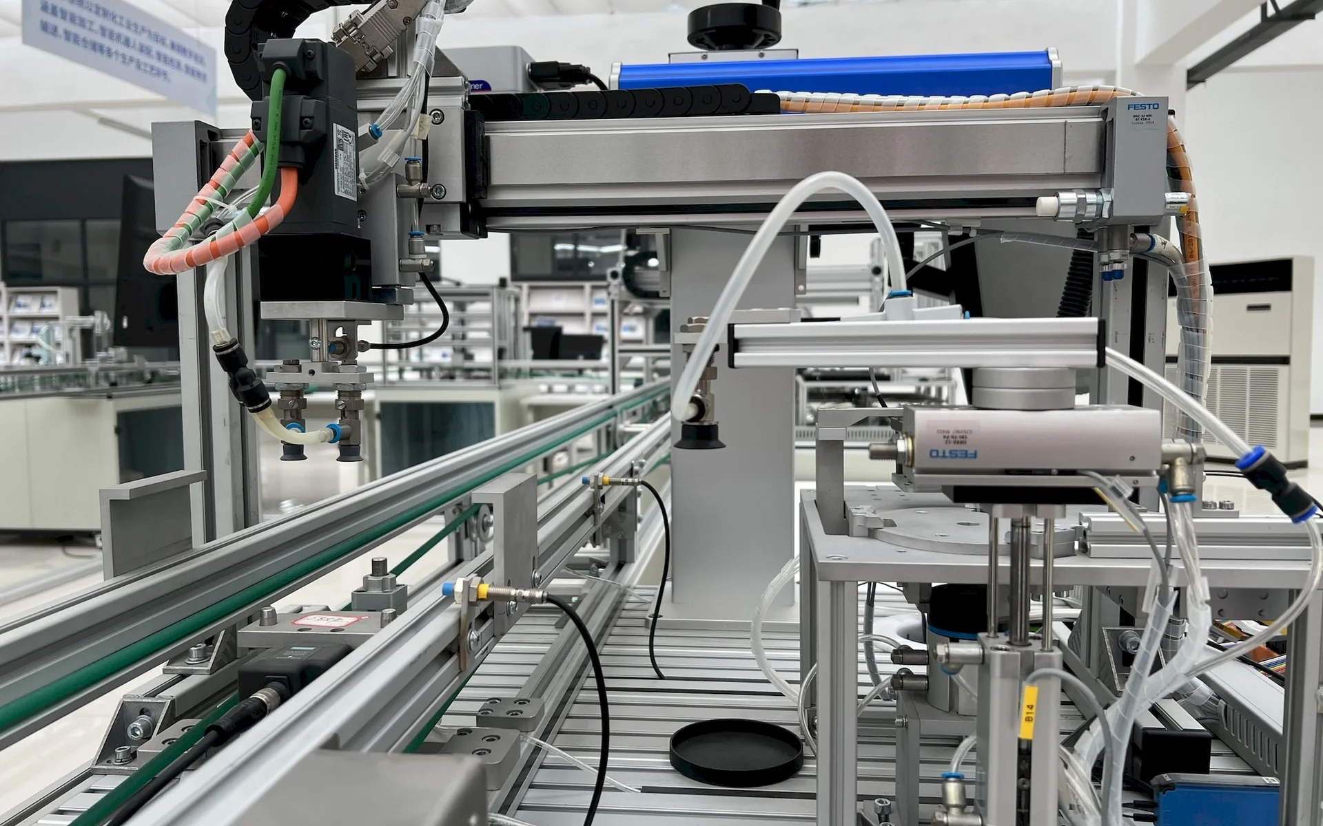 Industrial Automation in Saudi Arabia: Labor Efficiency and Throughput
